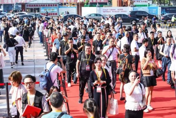 倒计时!45国友人来相会_2019第二届世界布商大会召开在即! 倒计时!45国友人来相会_2019第二届世界布商大会召开在即!