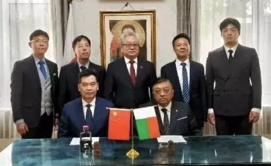 中非友好经贸发展基金会与马达加斯加驻华大使馆签署谅解备忘录